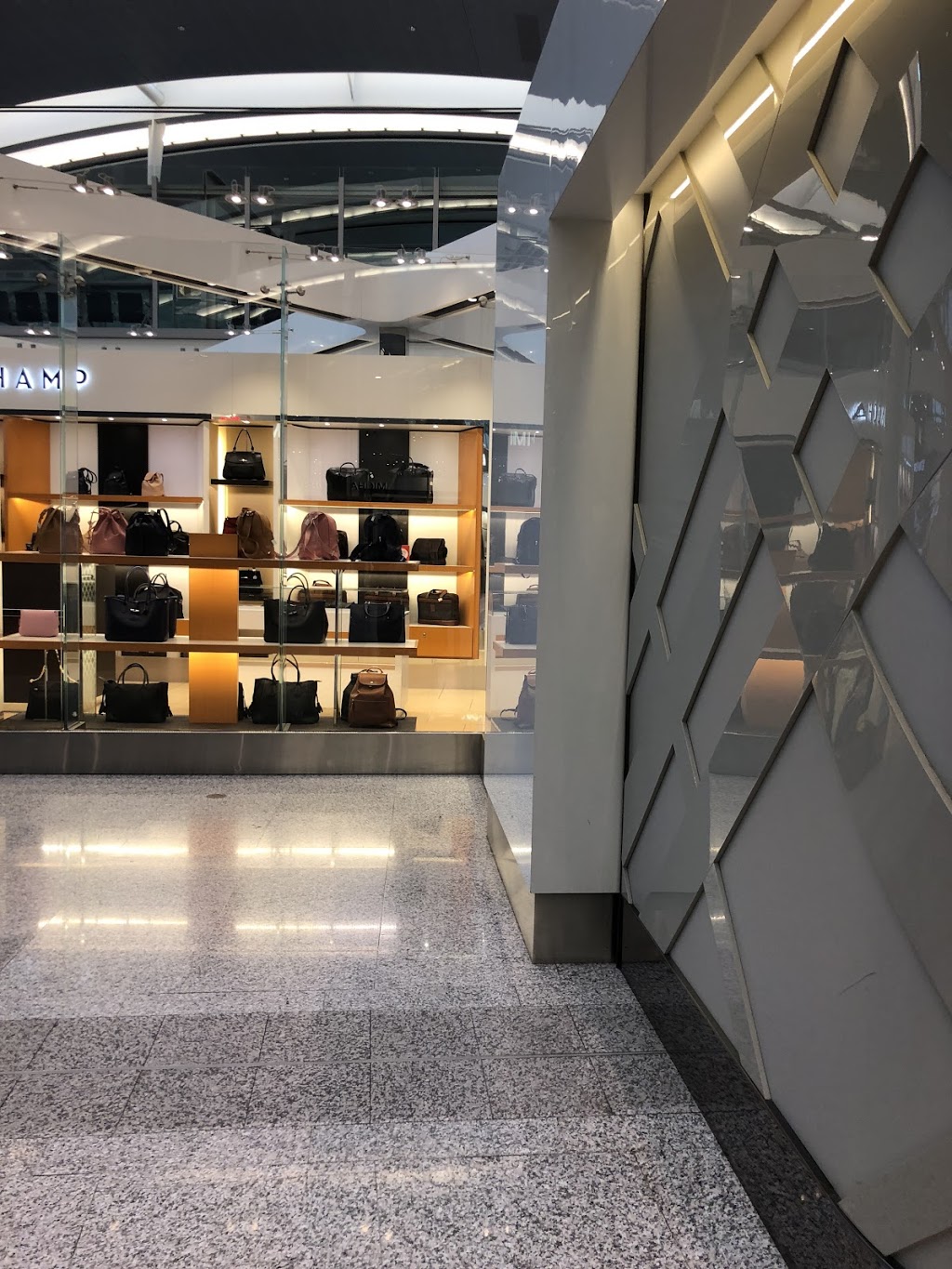 Burberry | 6301 Silver Dart Dr, Mississauga, ON L5P 1B2, Canada | Phone: (905) 673-4002