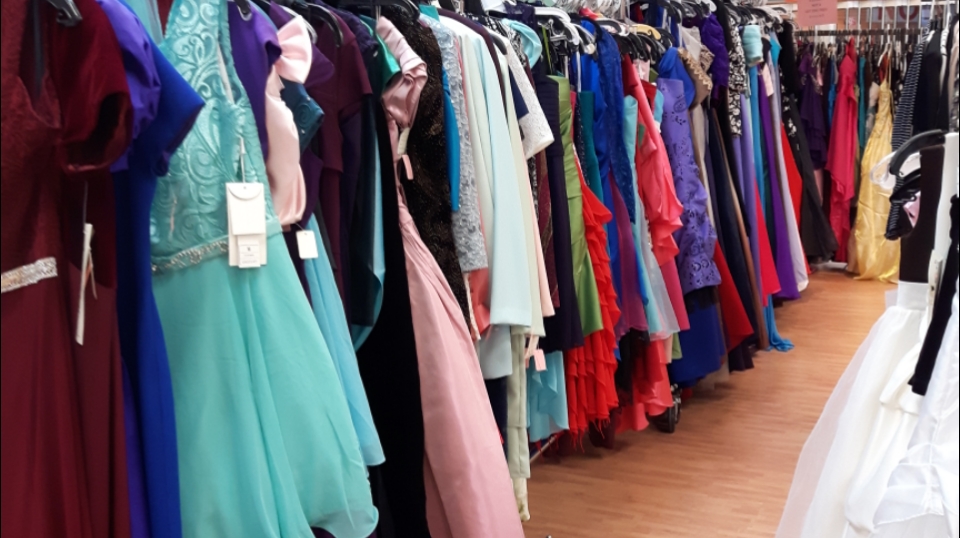 Enchanted Evening Formal Wear | clothing store | 3726 56 St Suite 1300, Wetaskiwin, AB T9A 2V6, Canada | 7802160416 OR +1 780-216-0416