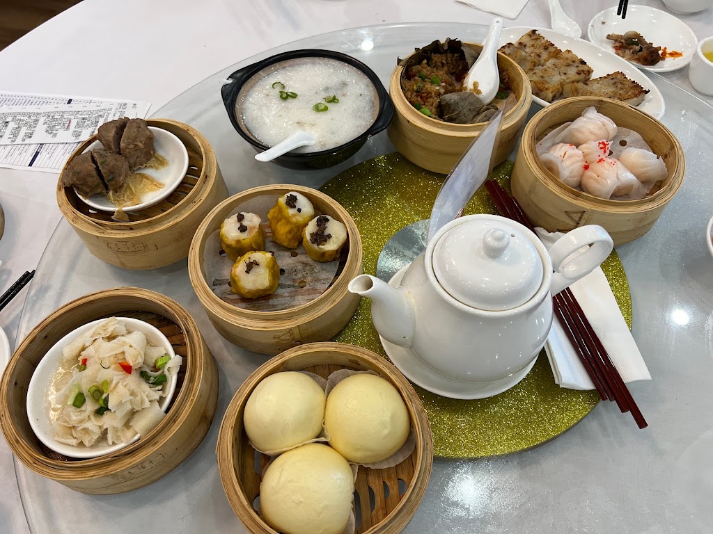 Golden Jade Palace Seafood & Dim Sum Restaurant | 1110 Panatella Blvd NW #610, Calgary, AB T3K 0G6, Canada | Phone: (403) 730-1888