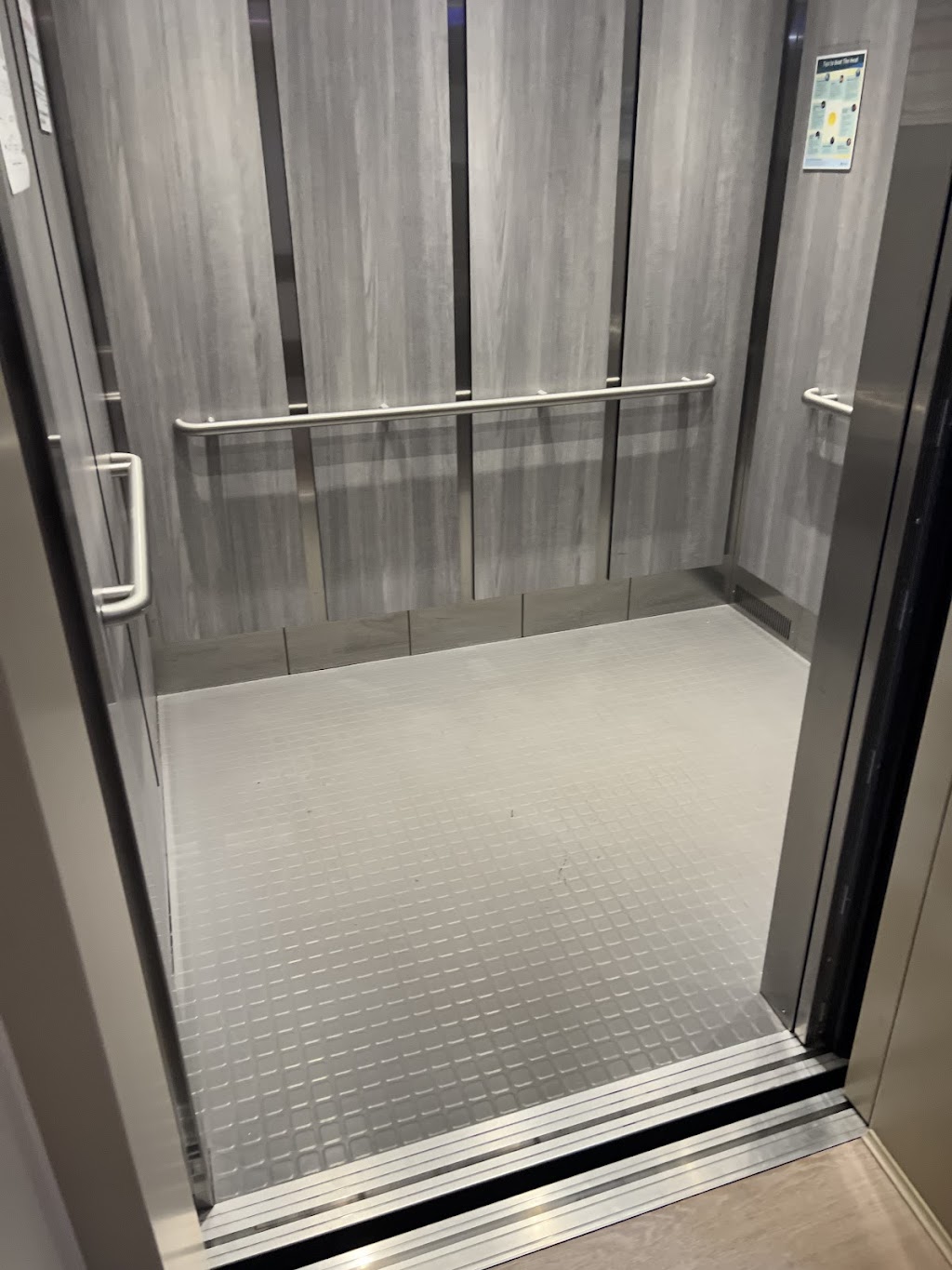 Jobsmart Janitorial Services | 1319 McLellan Dr, Coquitlam, BC V3E 2K3, Canada | Phone: (833) 888-1667