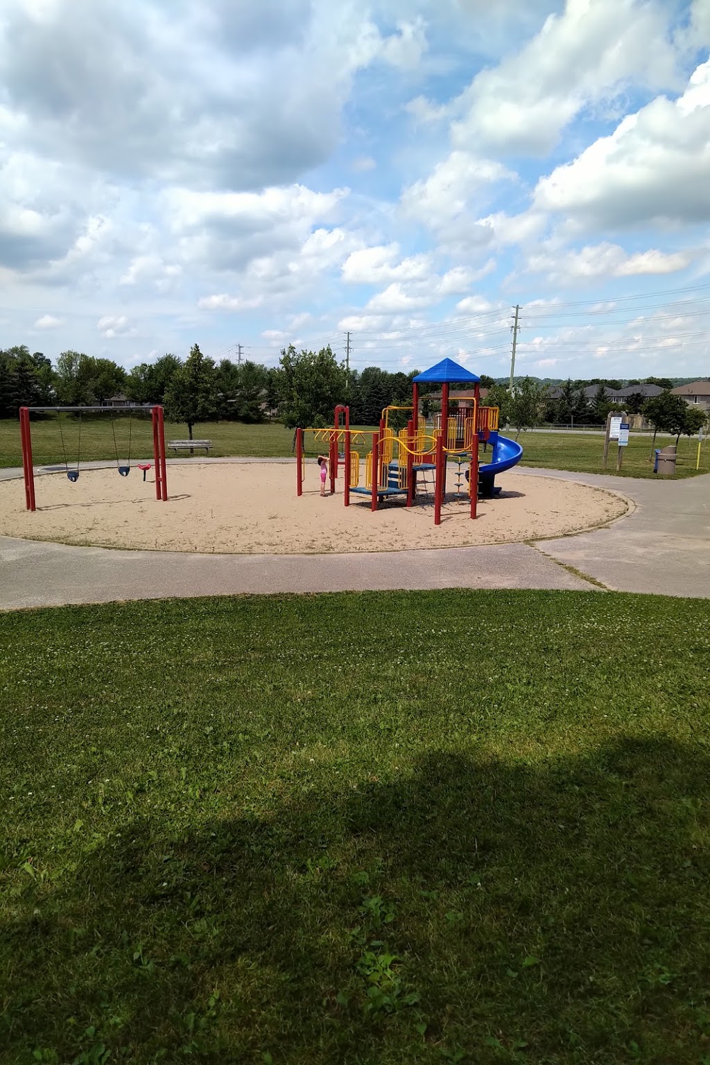 Osprey Ridge Park | 321 Livingstone St E, Barrie, ON L4M 0C5, Canada | Phone: (705) 726-4242