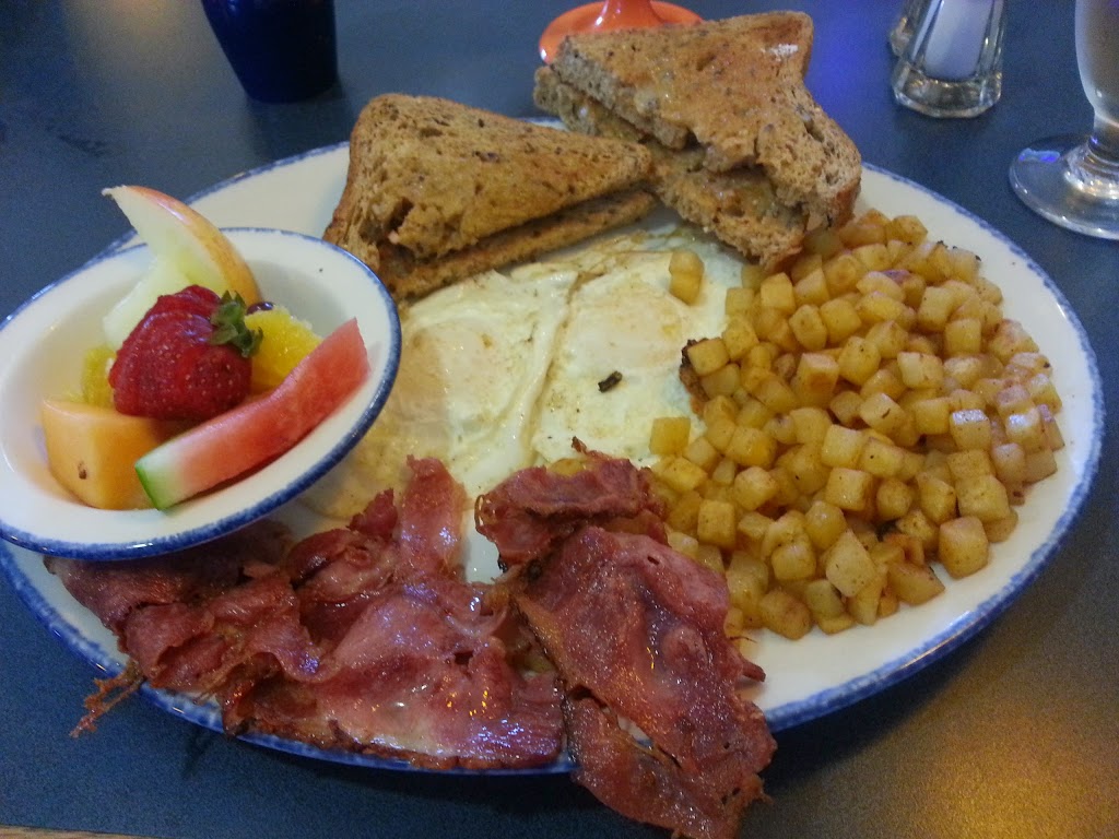 De Dutch Pannekoek House | Dilworth Centre, 2385 BC-97, Kelowna, BC V1X 4H9, Canada | Phone: (250) 868-5090