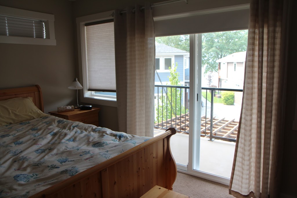 Shuswap Lakeside Vacation Rentals | 505 Poage Ave, Sicamous, BC V0E 2V0, Canada | Phone: (250) 804-3485