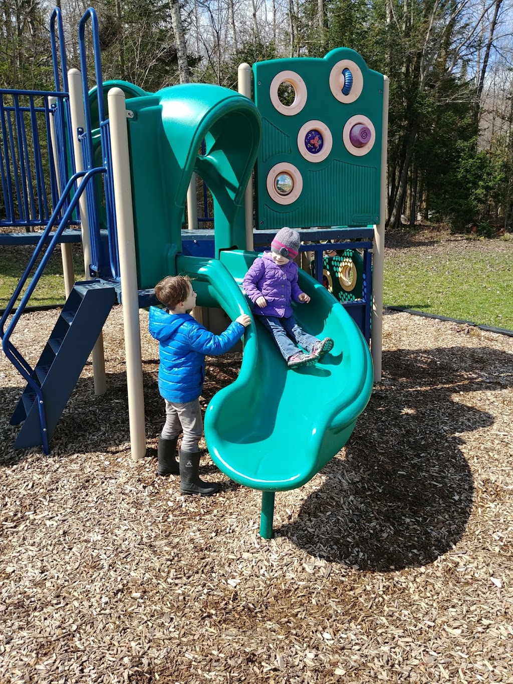 Parc du Mica | Place du Meunier, Mirabel, QC J7N 3M2, Canada | Phone: (450) 475-8653