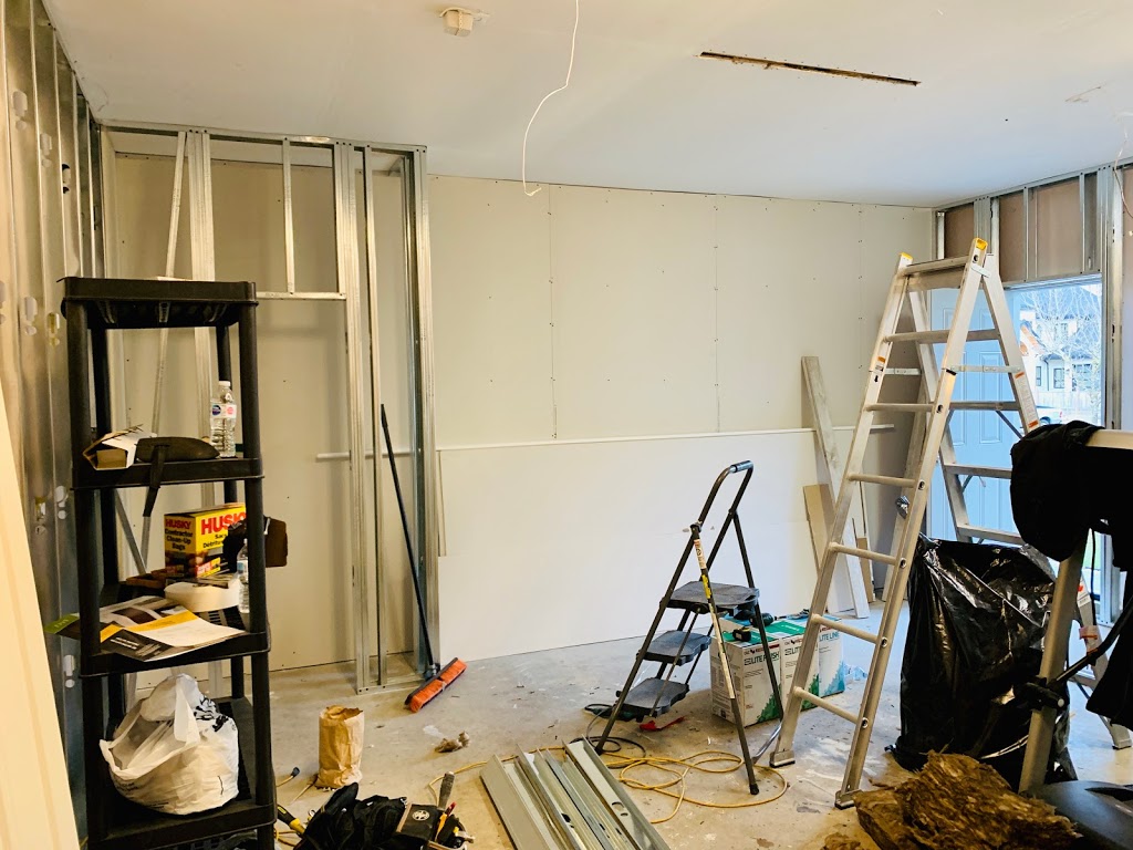 3 KING’S ROOFING AND RENOVATIONS INC. | 4323 Inverness St, Vancouver, BC V5V 4X1, Canada | Phone: (778) 868-1906