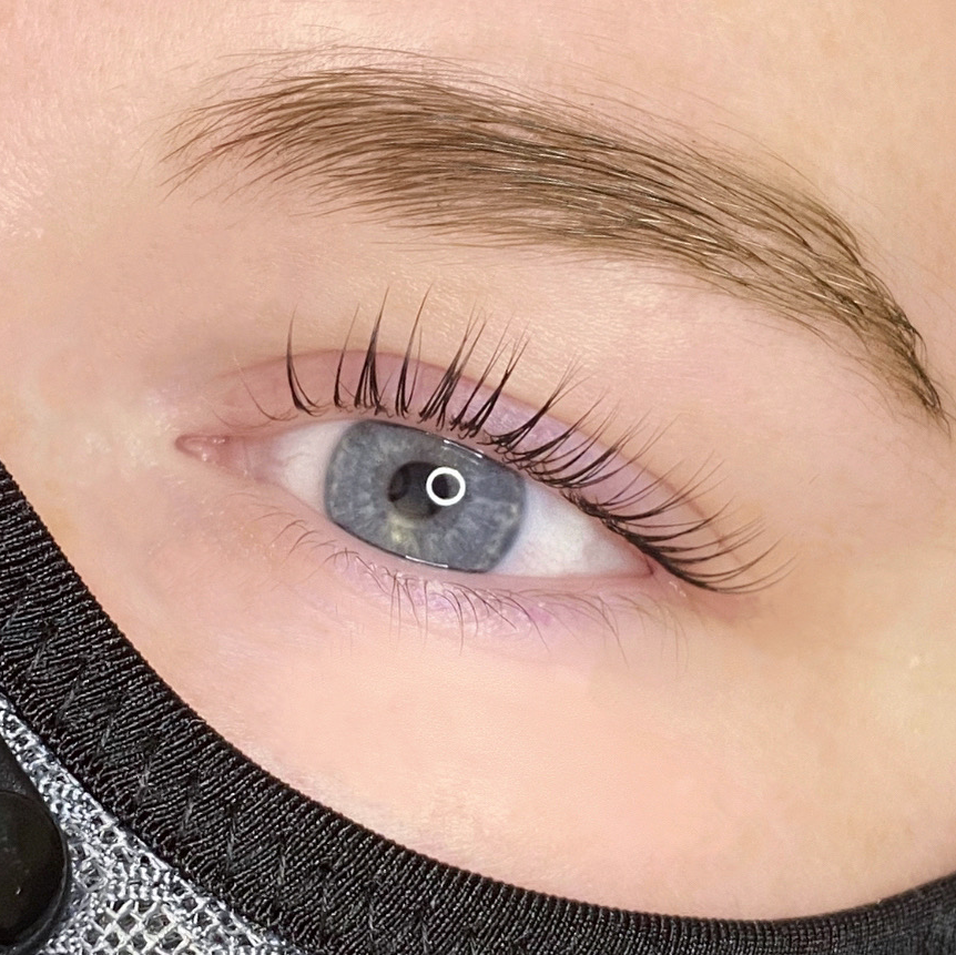 Royal Lashes Studio | 3 Keys Crescent, Guelph, ON N1G 5H9, Canada | Phone: (519) 827-7980