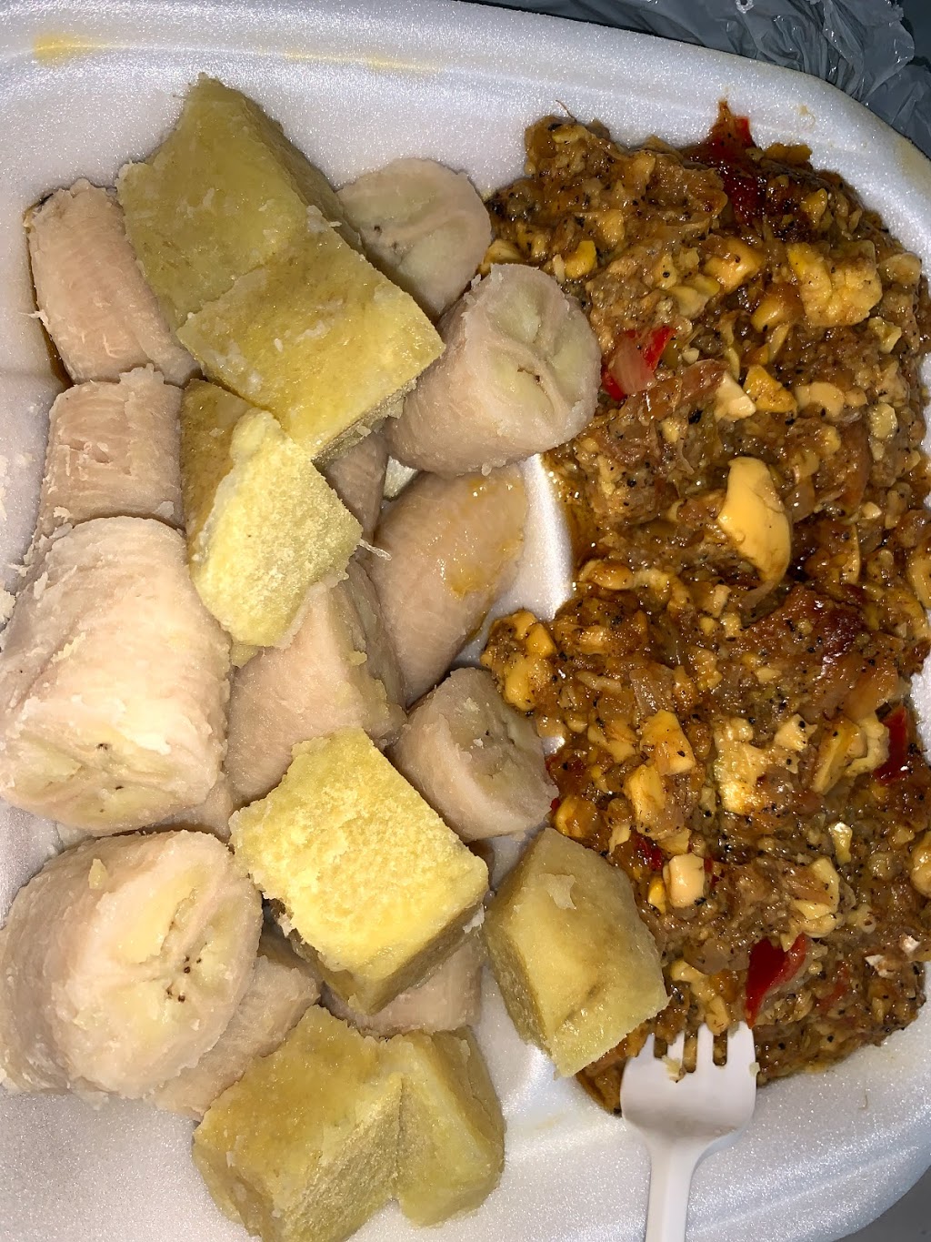 Gems House Of Jerk | 20 Gillingham Dr, Brampton, ON L6X 0G6, Canada | Phone: (905) 453-6454