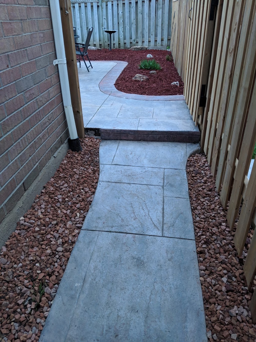 Vida Landscape Solutions | 4585 Palladium Way Unit 3049, Burlington, ON L7M 0W9, Canada | Phone: (905) 531-1945