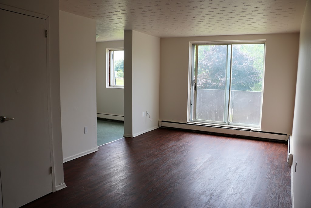 Bruce Manor - Skyline Living | 2760 5th Ave W, Owen Sound, ON N4K 6B4, Canada | Phone: (226) 909-0045