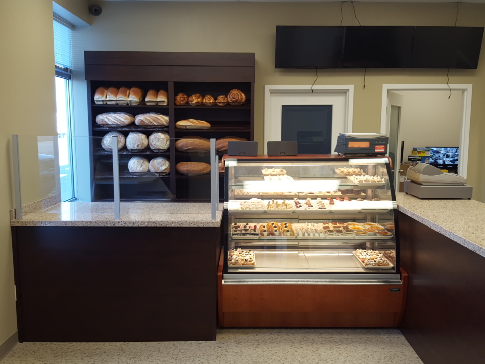 Glen Abbey Italian Bakery | 3770B Laird Rd, Mississauga, ON L5L 0A2, Canada | Phone: (905) 607-2835