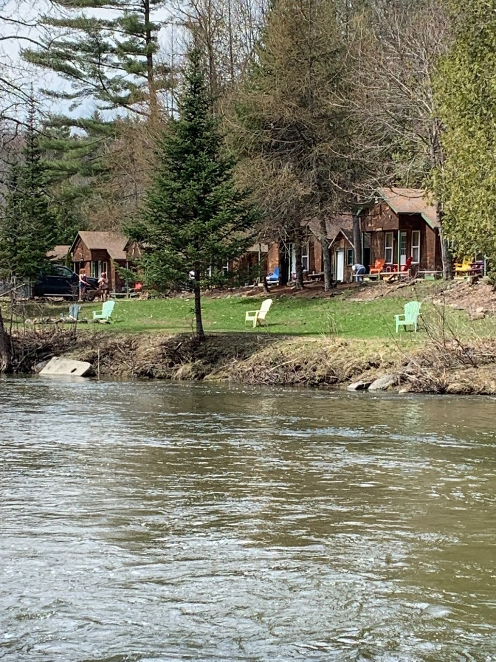 Pine Crest Motel & Cabins | 1288 Barton Orleans Rd, Barton, VT 05822, USA | Phone: (802) 525-3472