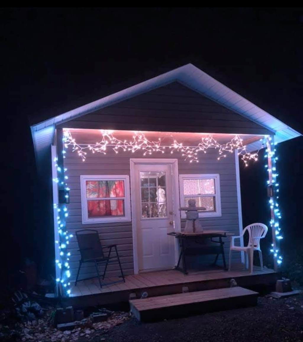 Frans Craft Shop | 40 Beach Rd, Trenton, NS B0K 1X0, Canada | Phone: (902) 754-3726