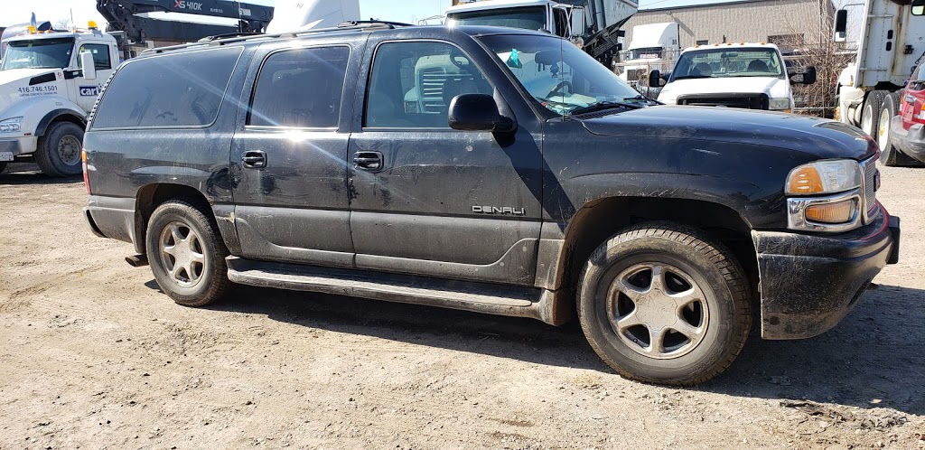 Junk Car Removal Milton | 384 Coombs Ct, Milton, ON L9T 7N5, Canada | Phone: (647) 699-6361