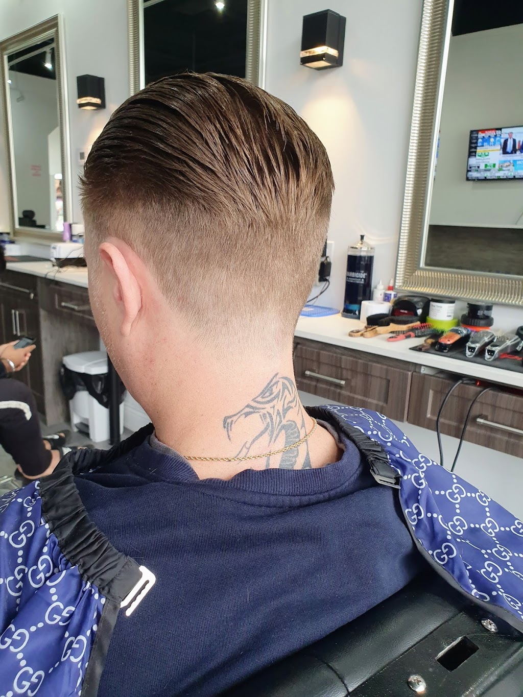 King &Queen Barber and beauty salon | 50 Sky Harbour Dr unit 2, Brampton, ON L6Y 6G9, Canada | Phone: (905) 230-6868
