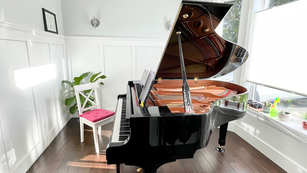 88 keys piano studio | 910 Transit Rd, Victoria, BC V8S 4Z9, Canada | Phone: (250) 217-5058