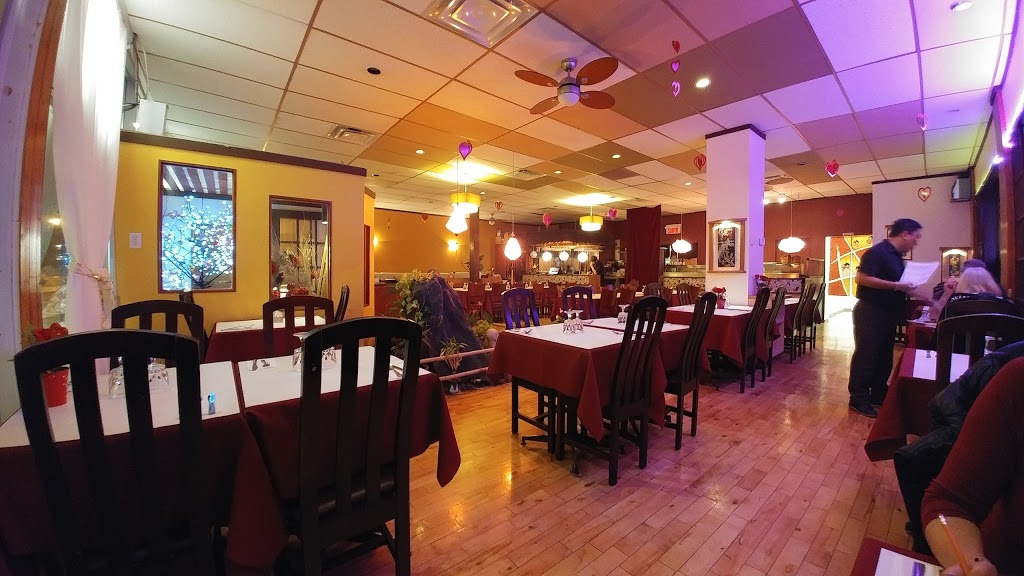 Restaurant Le Quai DOr | 294 Rue Gladstone, Greenfield Park, QC J4V 2P7, Canada | Phone: (450) 671-1122