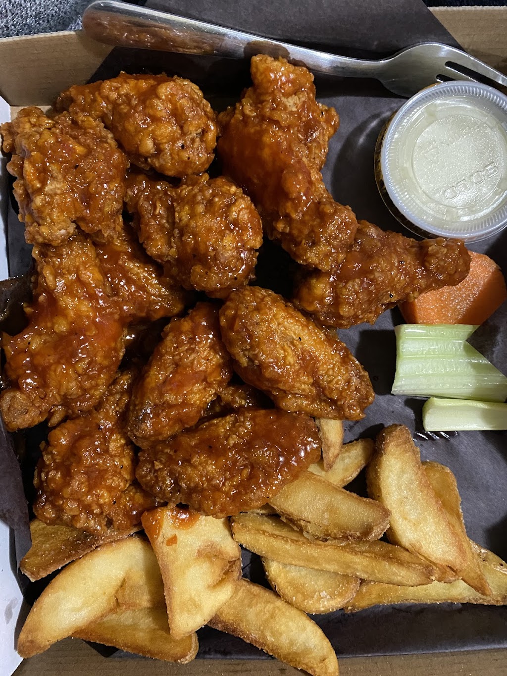 Wingalicious | 417 St Paul St, St. Catharines, ON L2R 3N1, Canada | Phone: (905) 687-9464