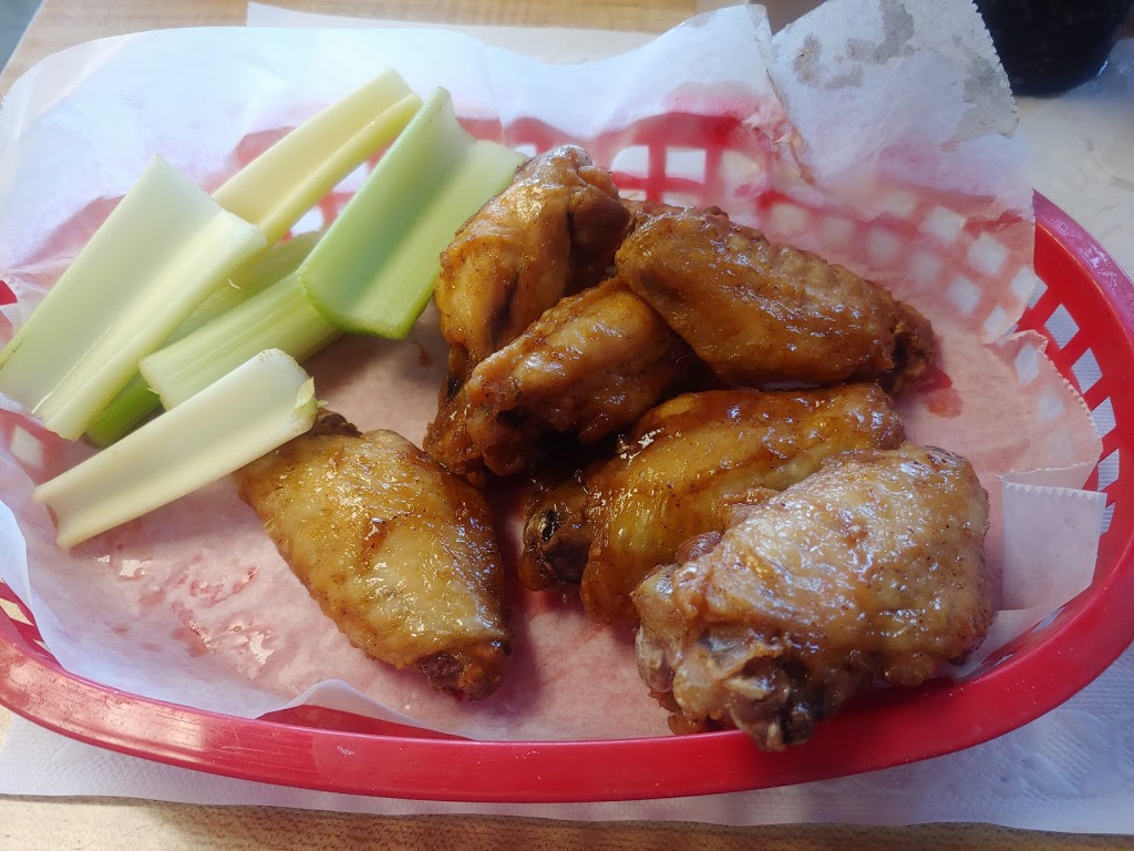 Leonards Cherry-Knoll Restaurant | 5676 US-11, Burke, NY 12917, USA | Phone: (518) 483-6688