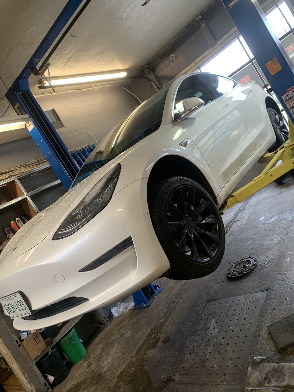 Auto Pro Canada | 1009 Brock St S, Whitby, ON L1N 4L7, Canada | Phone: (905) 665-5252