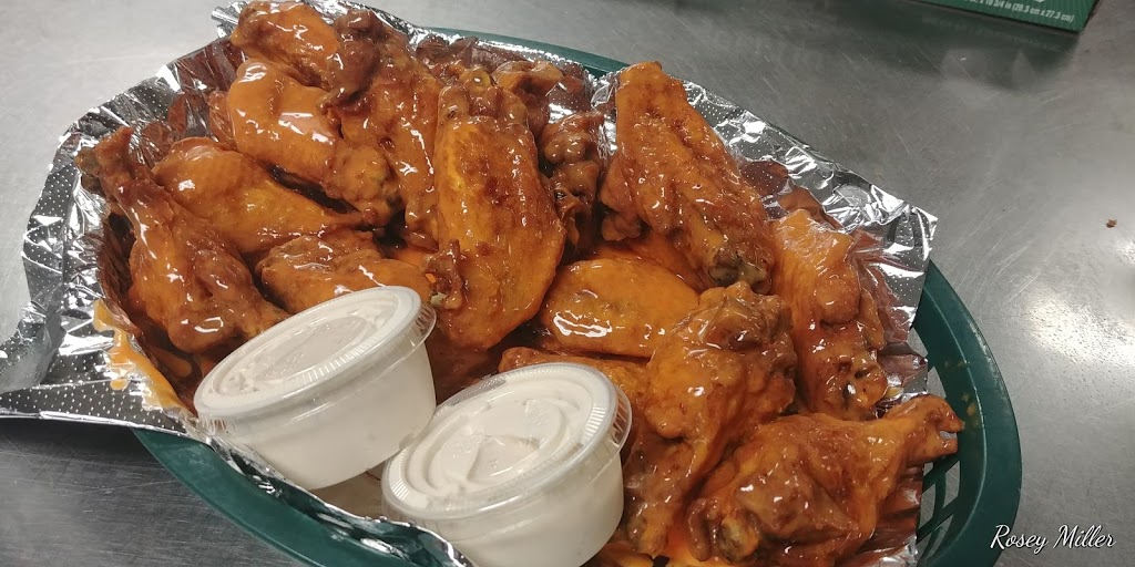 Vitos Avenue Pizzeria | 236 Zimmerman St, North Tonawanda, NY 14120, USA | Phone: (716) 693-2991