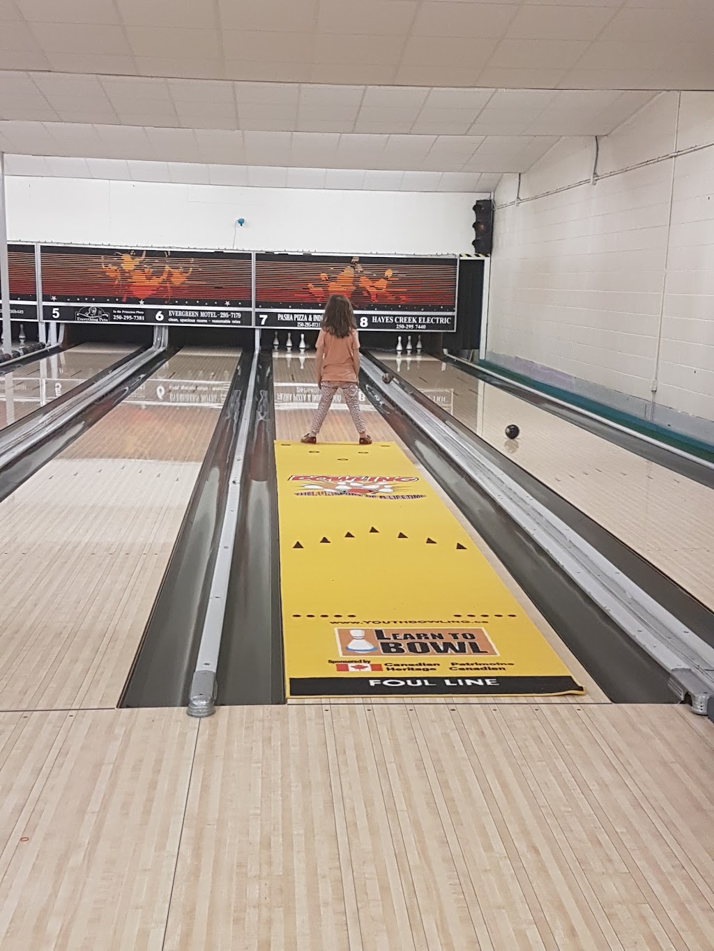 Copperhill Lanes & Lounge Ltd | 404 Lapworth St, Princeton, BC V0X 1W0, Canada | Phone: (250) 295-6500
