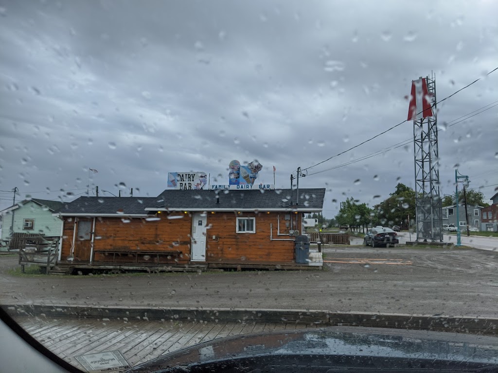 Family Dairy Bar | 9363 Rue Main, Richibouctou, NB E4W 4B6, Canada | Phone: (506) 523-7268