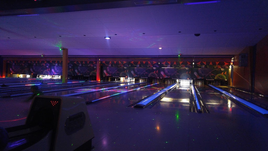 Bowl-Mat | 300 Rue Terry Fox, Saint-Eustache, QC J7P 5C6, Canada | Phone: (450) 623-6400