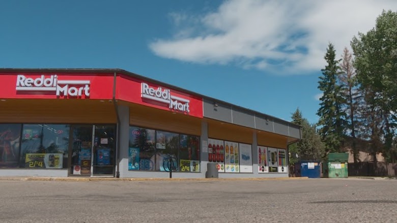 Reddi Mart | 501 King Street, Spruce Grove, AB T7X 1K1, Canada | Phone: (587) 461-1259