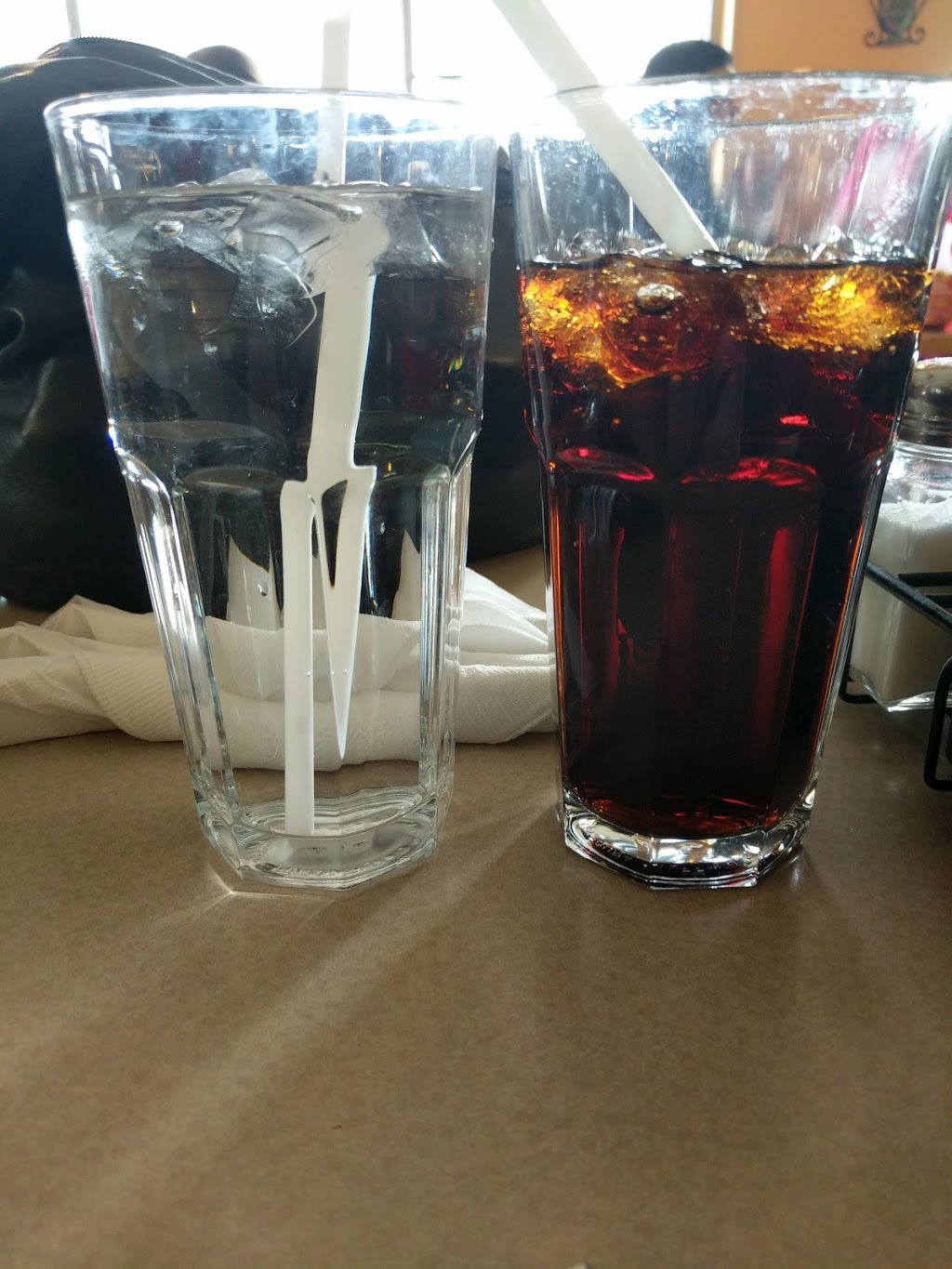 Humptys | 5011 130 Ave NW, Edmonton, AB T5A 3L7, Canada | Phone: (403) 269-7644