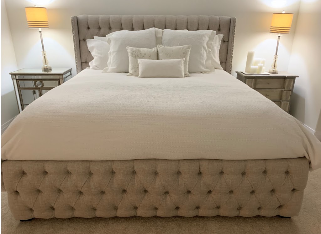 Highland Furniture | 760 Dundas St E, Mississauga, ON L4Y 2B6, Canada | Phone: (905) 272-3112