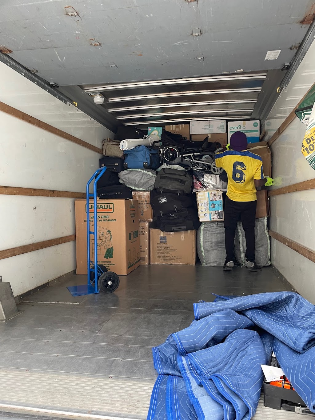 BTB MOVING LTD | 30 Masters Ave SE, Calgary, AB T3M 2B1, Canada | Phone: (587) 897-0028