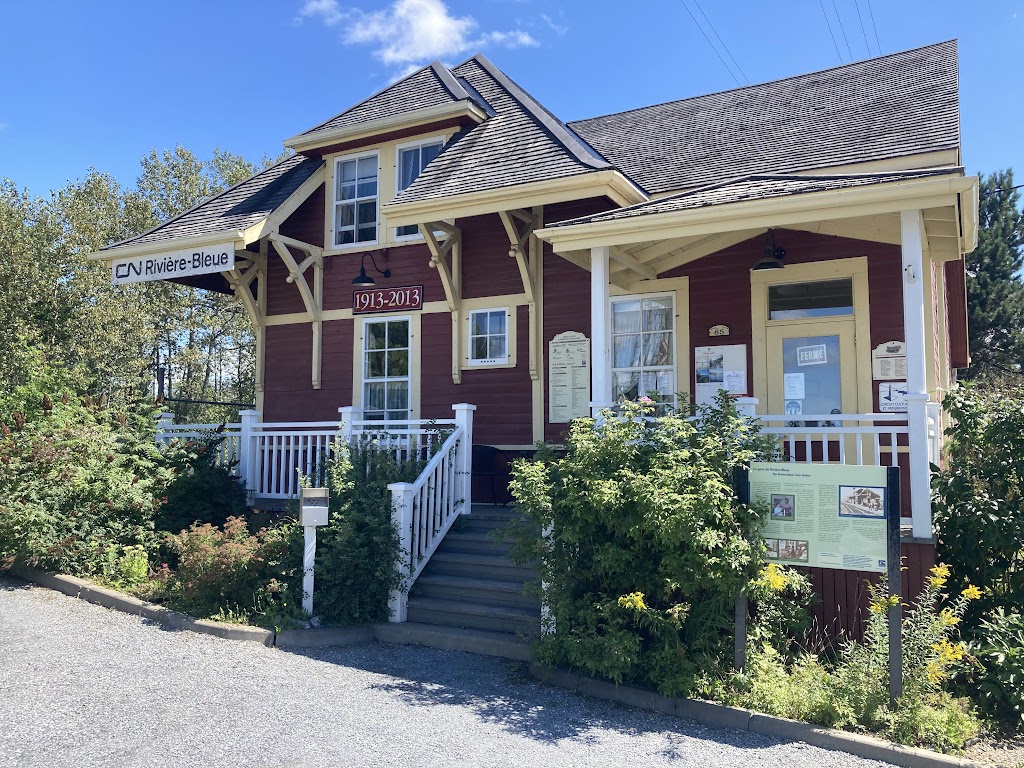 La Vieille Gare de Rivière-Bleue | 85 Rue Saint-Joseph N, Rivière-Bleue, QC G0L 2B0, Canada | Phone: (418) 893-2219