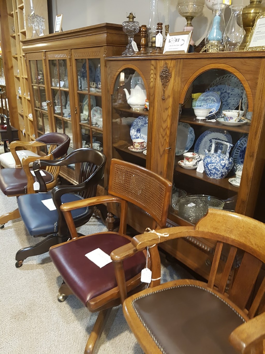 Precious Antiques and Restorations | 277 Freelton Rd, Freelton, ON L0R 1K0, Canada | Phone: (905) 659-5766