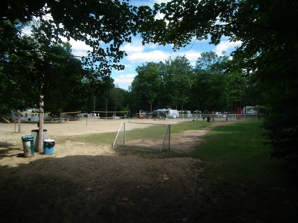 Camping Aux Bouleaux | 2294 Rang Saint-Léon, Saint-Félix-de-Valois, QC J0K 2M0, Canada | Phone: (450) 889-5809
