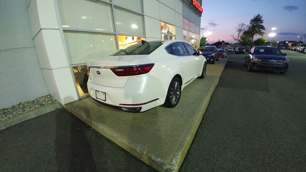 Mega Kia Brossard | 8650 Boulevard Taschereau, Brossard, QC J4X 1C2, Canada | Phone: (450) 671-5050