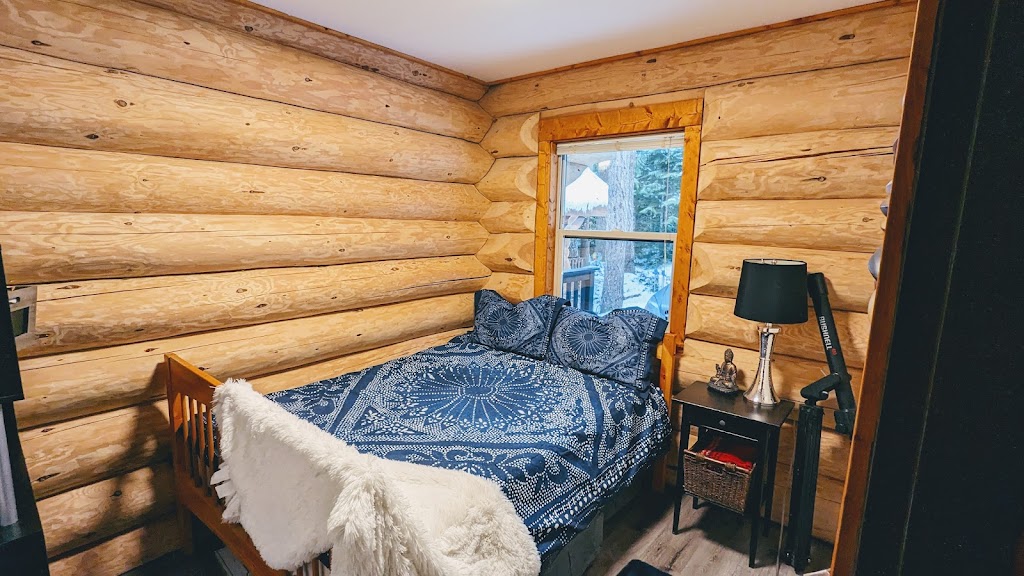 Little Eagles Cabin | Sunshine Valley, BC V0X 1L0, Canada | Phone: (778) 779-2939