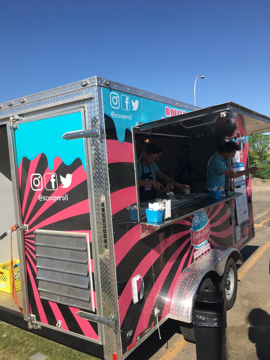 Scoop n Roll Creamery | 13154 137 Ave NW, Edmonton, AB T5L 4Z6, Canada | Phone: (780) 909-2211