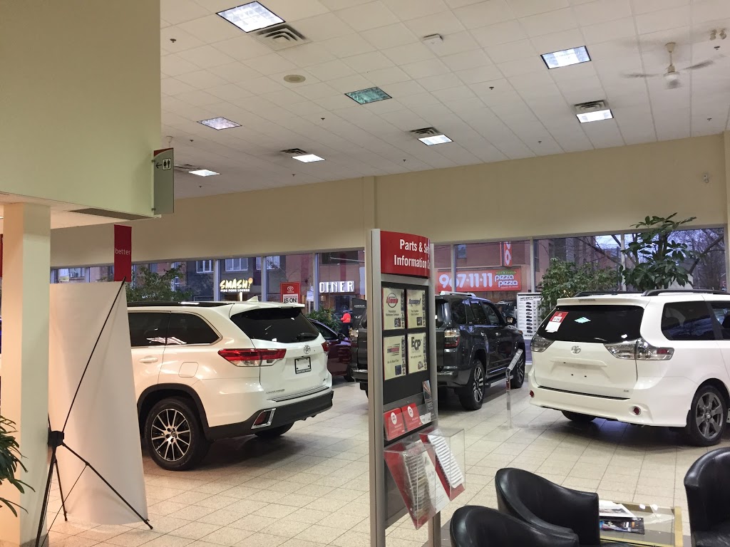 Downtown Toyota Toronto | 77 E Don Roadway, Toronto, ON M4M 2A5, Canada | Phone: (416) 465-5471