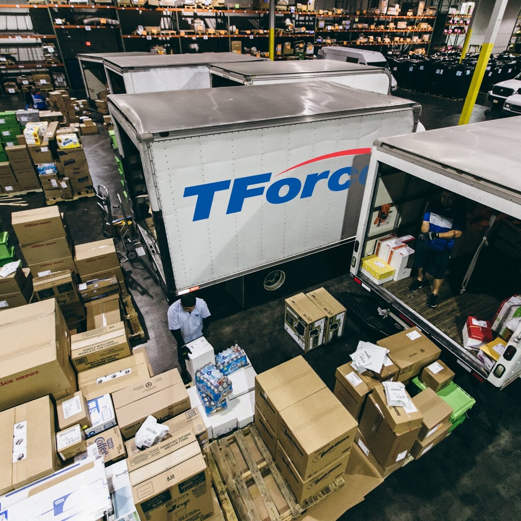 TForce Final Mile London ON | 501 Exeter Rd, London, ON N6E 2Z3, Canada | Phone: (800) 387-7787