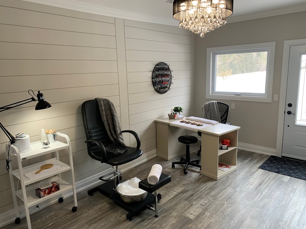 Breezy Esthetics | 9603 Old Shiloh Rd, Pefferlaw, ON L0E 1N0, Canada | Phone: (289) 221-2468