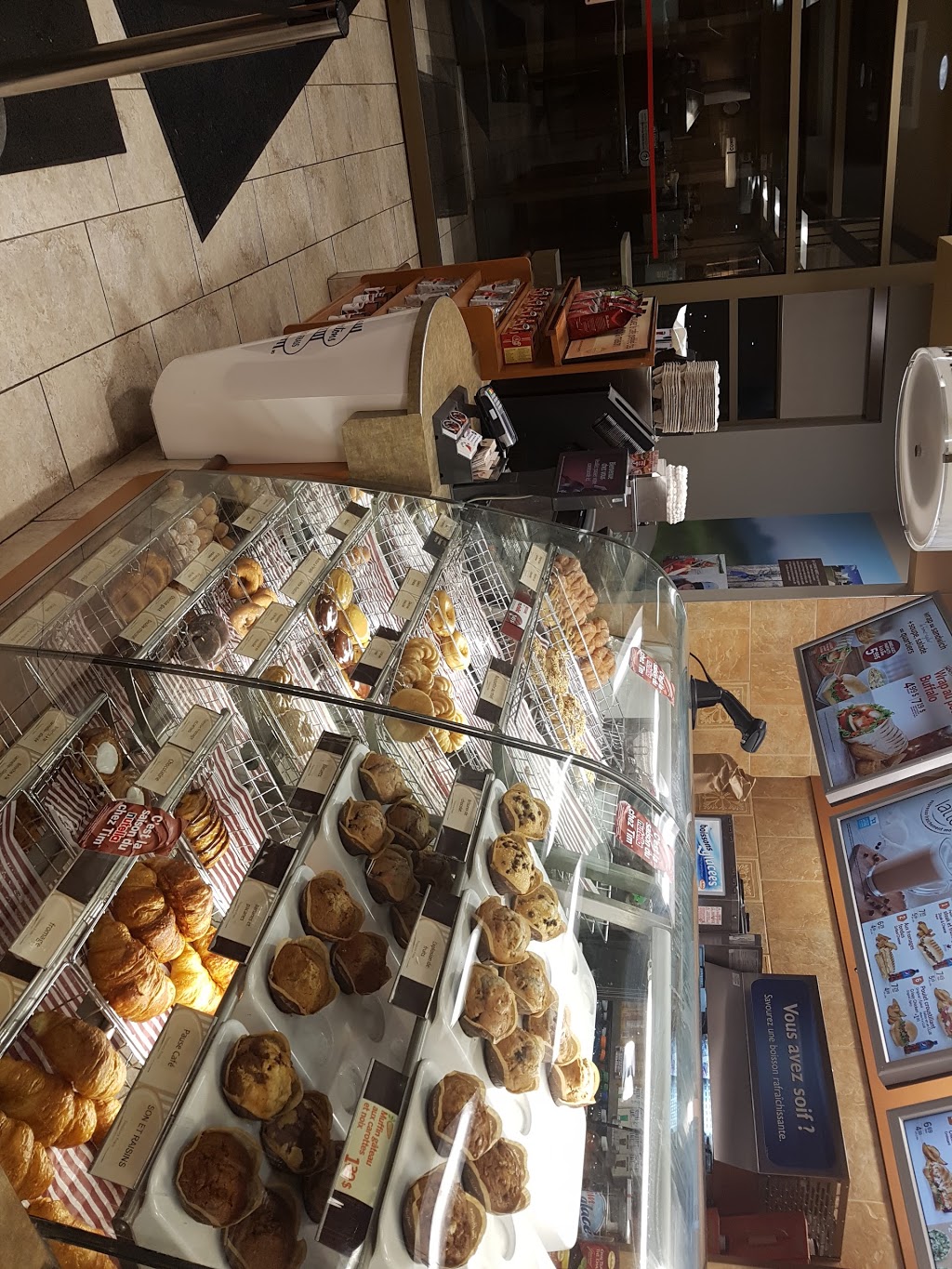 Tim Hortons | 7895, Ch. De La, Chemin de la Côte-de-Liesse, Saint-Laurent, QC H4T 1G2, Canada | Phone: (514) 344-3927