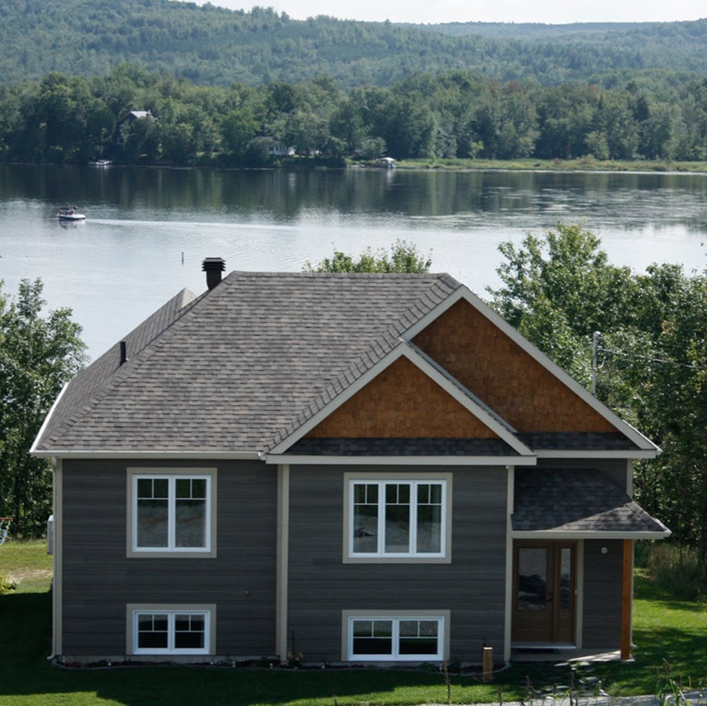 Chalets Trois-Lacs | 24 Rue Filteau, Saint-Rémi-de-Tingwick, QC J0A 1K0, Canada | Phone: (819) 679-4122