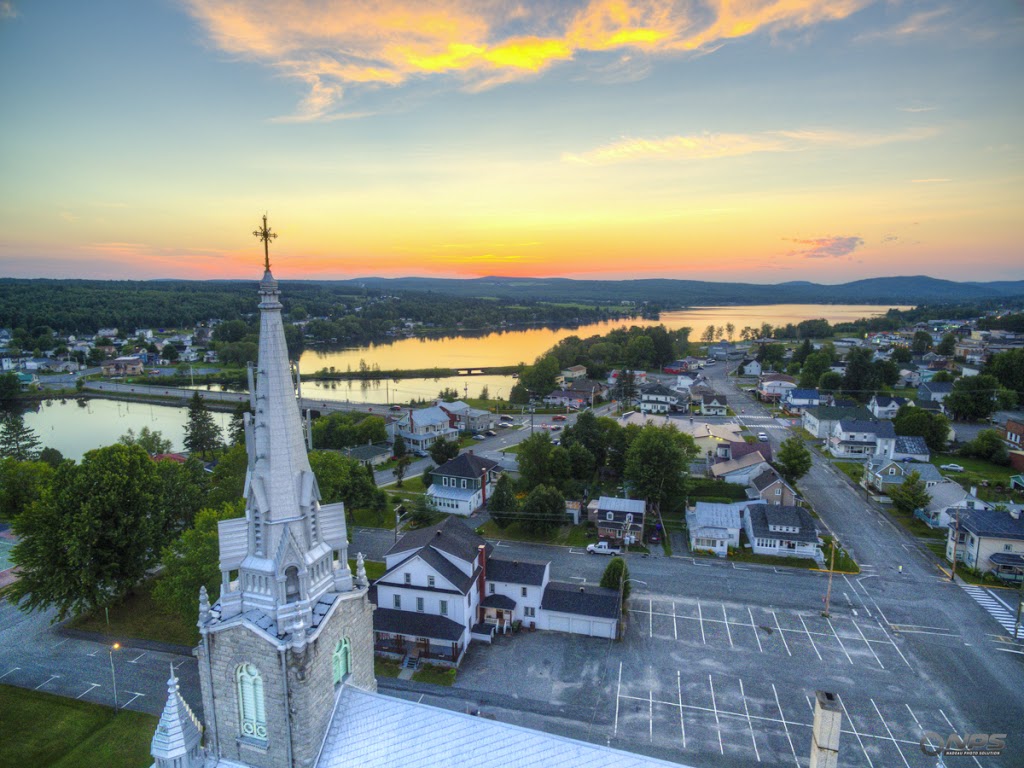 Presbyteres Catholiques | 300 Avenue Champlain, Disraeli, QC G0N 1E0, Canada | Phone: (418) 449-2723