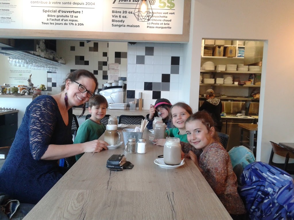 Vert Vert Café Bistro Inc | 700 Chemin Jean-Adam, Saint-Sauveur, QC J0R 1R3, Canada | Phone: (450) 227-8000