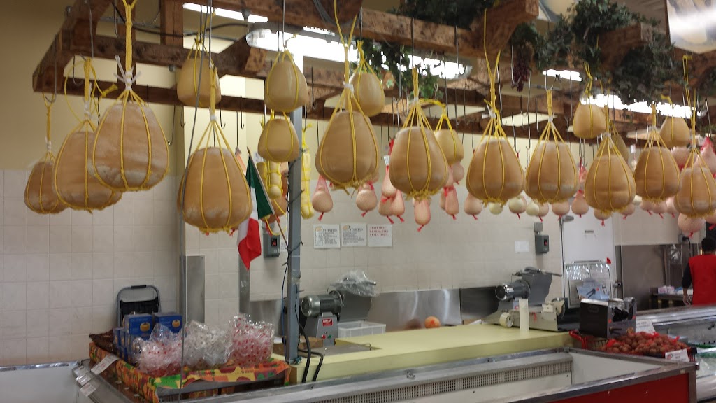 Reesors Chicken & Deli | 7509 Yonge St, Thornhill, ON L3T 2B4, Canada | Phone: (905) 731-2270