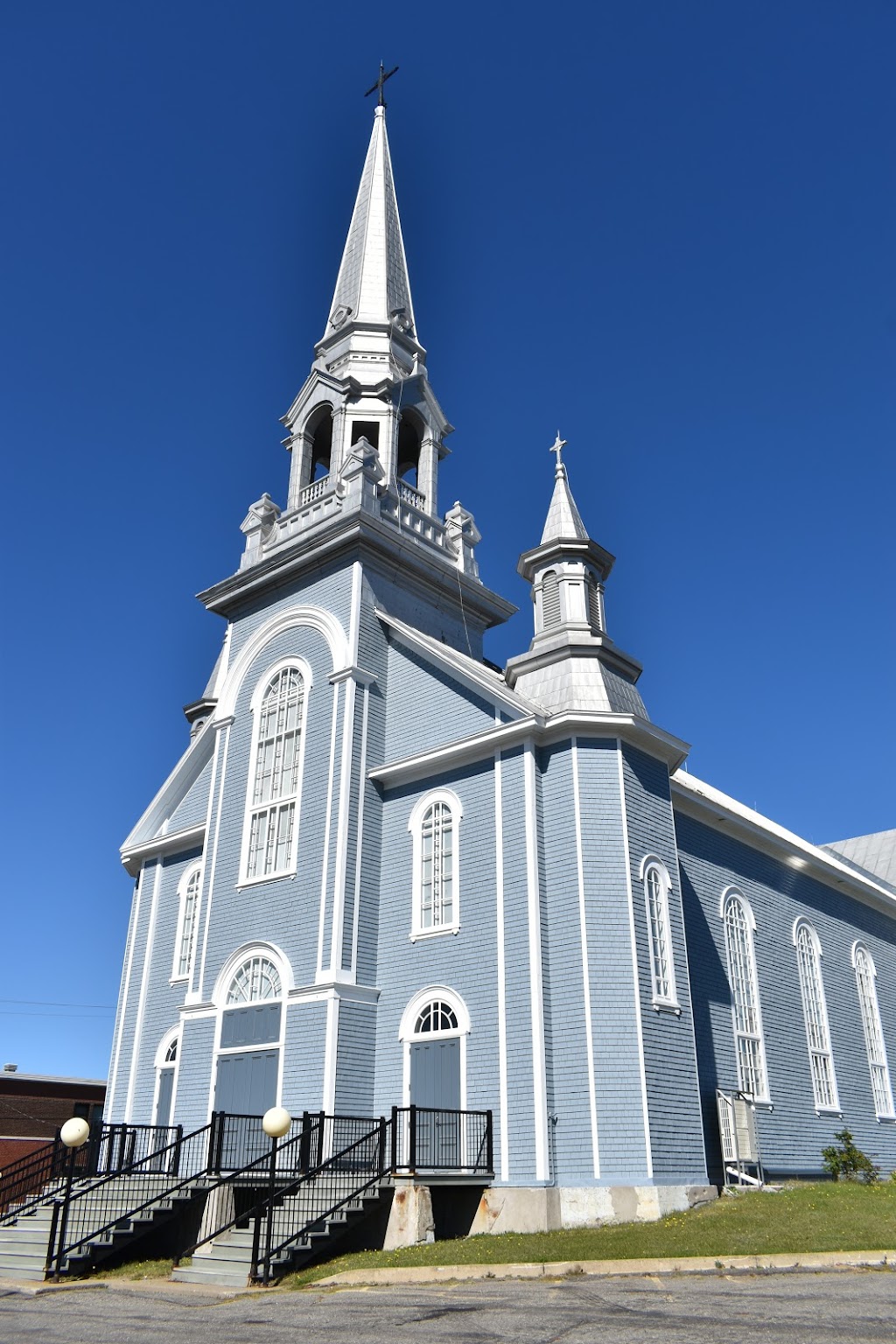 Église SaintePerpétue 11 Rue de l'Église, SaintePerpétue, QC G0R