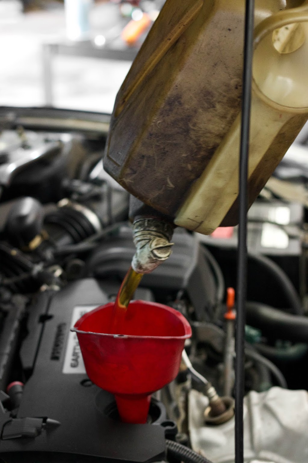JNB Auto Center | 294 Wyecroft Rd, Oakville, ON L6K 2G7, Canada | Phone: (905) 338-5721