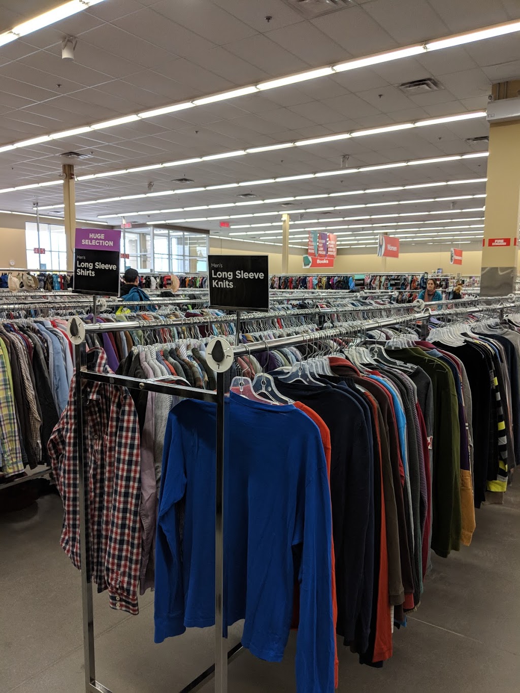 Value Village | 5487 Hazeldean Rd Unit 1, Stittsville, ON K2S 0P5, Canada | Phone: (613) 836-1549