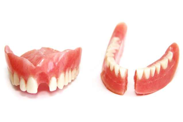 UCH Mobile Denture Clinic | 24A Bellman Ave, Etobicoke, ON M8W 4A3, Canada | Phone: (647) 609-7222