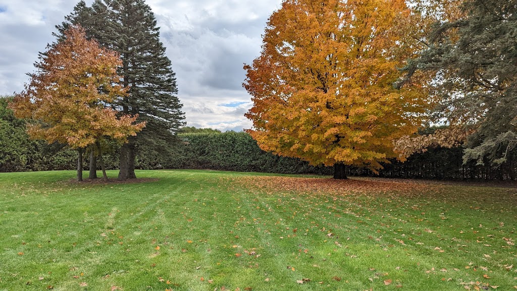 Gîte Horticole Abbotsford / Manoir Abbotsford | 520 Rue Principale, Saint-Paul-dAbbotsford, QC J0E 1A0, Canada | Phone: (514) 942-9913